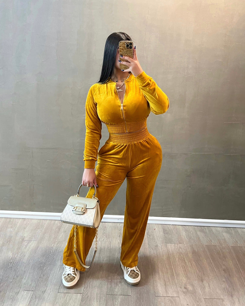 Comfy Gold Hilton Set